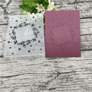 Craft Tools Wreath Leaves Plastic Embossing Folder For Scrapbook DIY Album Card Tool Template Stamps Wedding Decor