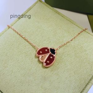 Pendant Necklaces Spring Open Wings Ladybugs Floral Motifs Pendant Necklace Set Bracelet Clip Earrings Lucky Necklaces Plum Van Clover Gold Chains Womens Cha