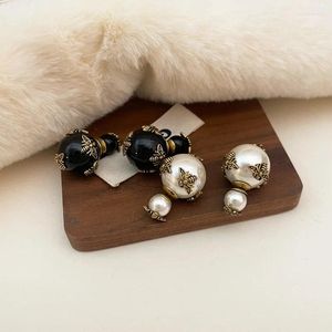 Stud Earrings Vintage Bee Pearl With Bronzer On Front And Back