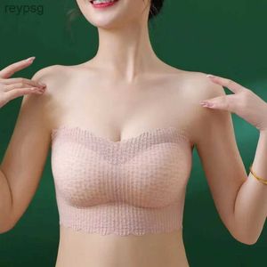 BRAS SRAS SKAPLESS BRA BRASSIERE Sak sorunsuz Push Up Bralette Kablolu Sütyen Görünmez İç Çamaşır Kadın Tüp Top kemiksiz iç çamaşırı YQ240203