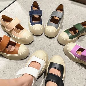 Dhgate designer sneaker pablo mary jane sko kvinnor man svart läder snörning plattform balett casual skor lyxys platt klack låg topp sneakers gummi sula chunky skor