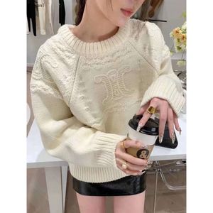 CE CE الخريف والشتاء Arc de Triomphe سلسلة Jacquard Round Neck Sweater Crochet Crochet French Girls '1