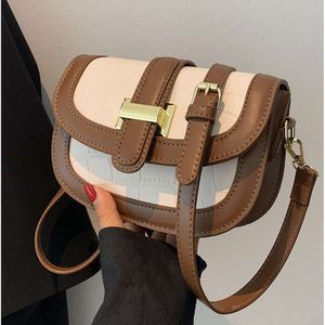 Netizen 2021 nova moda e avançada padrão de pedra corrente de ombro único feminino crossbody versátil sela saco 2024 78% de desconto na loja atacado