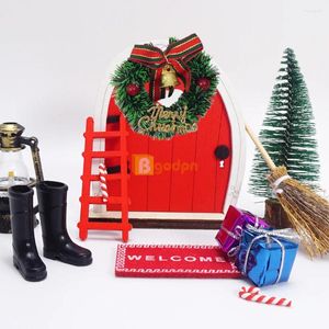 Dekorativa figurer 15st Dollhouse Miniature Red Rainbow Door Christmas Set Tree Gift Box Rain Boots Cane Elf Doll Scene Ornament