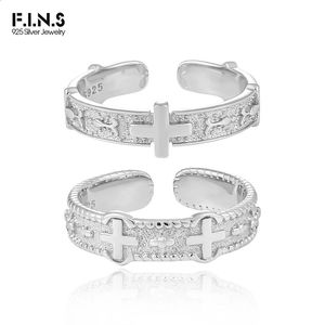Fins Original Cross Engraved S925 Sterling Silver Rings for Women Män Öppna justerbart staplat pekmidfinger Fina smycken 240125
