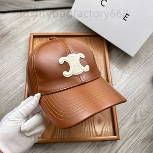 24SS مصمم أزياء Cap Brown Leather Baseball Caps Men Women Summer Summer Disual Leather Hat مع قماش القماش المائة من القبعات شمس الحماية