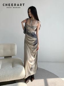 Casual Dresses Cheerart Tie Dye Luxury Designer Long Halter för kvinnor 2024 Summer Backless Ruched A Line Maxi Dress Fashion Clothing