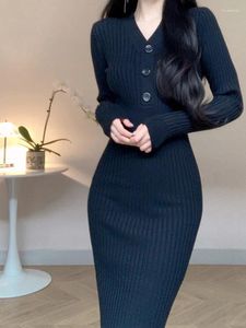 Casual Dresses Vintage Knitted Sweater Long Sleeve Midi For Women Slim Korean Elegant Green Button V Neck Bodycon Dress Autumn 2024