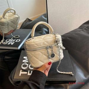 Minimalist Fragrant Small for Women Korean Lingge Chain Bucket New Summer Trendy Shoulder Bag 2024 78% Off Store wholesale