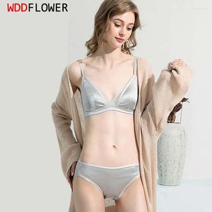 BRAS SET KVINNER SILK BH SET 93% Natural 7% Spandex Thin Mold Cup Wire gratis med trosor Underkläder Bekväma intimat TA023