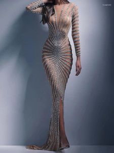 Casual klänningar kvinnor paljetter klänning mode mesh split fishtail sexig bodycon elegant smala parti kläder kvinnlig kväll länge