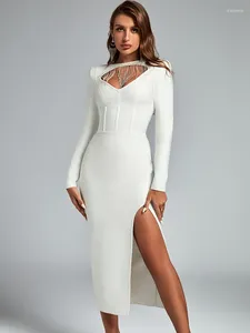 Casual Dresses Crystal Long Bandage Dress Women Maxi Evening Party Bodycon Elegant Sexig White Sleeve Christmas Födelsedagsutrustning 2024