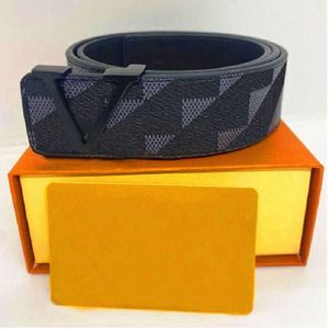 2024 Designer Mens Belts Womens Man Classic Fashion Casual Letter Smooth Buckle Womens Mens Leather Belt Width 3.8cm supermsss