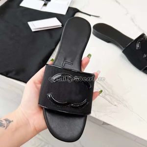 Luxury Designer Shoes Summer Slippers Foam Runners for Women Leather Slides Flip Flops Womens Sandals Bedroom Shoes Classic Fashion Style Shoes 921