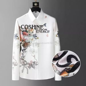 カラフルな花の動物モチーフラインストーンシャツCamiseta Masculina Spring Shird for Men Social Club Outfits Hot Diamond Shirt Men