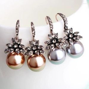 Dangle Earrings Fashion Imitation Pearl Inlaid Rhinestones Excisite Thric The Chomall Wedding Jewelry for Women Three colors optional 2024
