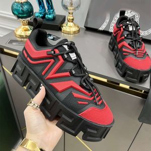 10A Designer de luxo sapatos casuais homens corredor treinador sola grossa design padrão grego borracha baixa plataforma superior tênis clássicos moda tênis de couro masculino ao ar livre s