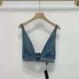 Womens Designers T Shirts Underwear With Metal Triangle Badge Sexy Deep V Denim Sling Tube Tops Women Clothing ooi