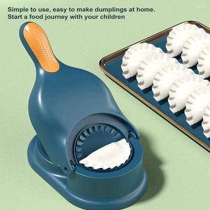 Bakningsverktyg Dumpling Skin Artifact 2 I 1 Maker Manual Wrapper Making Plastic Mold Dough Pressing Tool Kitchen Accessories