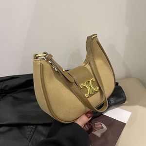 Capaz axilas para mulheres novo inverno high-end casual pequena bolsa quadrada, bolsa de ombro de deslocamento 2024 78% de desconto na loja atacado