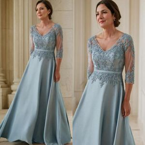 Long Blue Mother of the Bride Dresses V Neck 3/4 ärmar Appliced ​​pärlspetsmors klänningar för arabiska svarta kvinnor Bröllopsgästklänningar med bältet AMM045