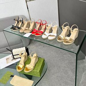 Designers kil sandaler kvinnor plattform espadrille svart läder höga klackar sandal sommarstrand sexiga bröllopskor 35-42 1,25 10
