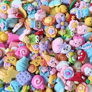 Hantverksverktyg 50st blandade hemdekoration söt tecknad harts flatback cabochons scrapbooking diy tillbehör