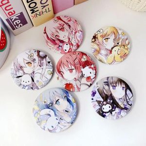 Broszki Puella Magi Madoka Magica broszka kaname odznaki Akemi Homura anime Pins Miki Sayaka dla kobiet Tomoe Mami Biżuteria