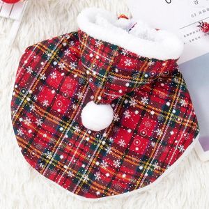 Dog Apparel Pet Cloak Winter Autumn Fashion Plaid Sweater Small Christmas Clothes Cat Cute Desinger Jacket Puppy Hoodie Chihuahua Yorkie