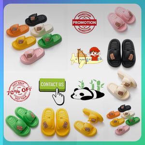 منصة مصممة جديدة صغيرة من منصة Slipper Sandal Slippers عارضات النساء رجال ارتداء خفيفة الوزن