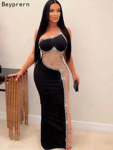 Sıradan Elbiseler Beyprern Şık Siyah Çıplak Mesh Sheer Rhinestones Yan Maxi Elbise Lüks See-Through Asimetrik Parti Ünlüler Kıyafetleri