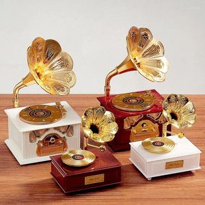 Decorative Figurines European-style Creative Gramophone Model Music Box Retro Record Home Living Room Bar Office Decoration Gift Ornaments