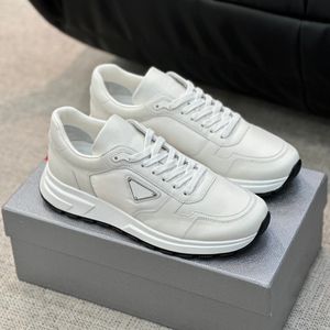 Topp lyxiga Nappa Leather Men America's Cup Low Top Mesh Low Top Sneaker Runner Man Sportskor Tyg Teknisk komfort Utomhustränare Klädtränare Vandringssko