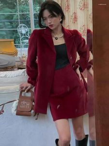 Zweiteiliges Kleid UNXX koreanischer Stil, zierliches Design, schicker mittellanger Blazer, Bleistiftrock, Anzug für Damen, Frühlingsankunft, High-End-Zweiteiler