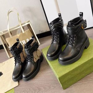Nya stövlar fotledsdesigner Martin Desert för kvinnor Klassiska skor Fashion Winter Leather Boots grovklackade kvinnor skor 35-41 1.25 06