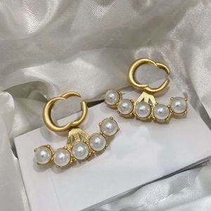 Modedesigner örhängen för kvinnor studörhängen pärla smycken guld bokstäver hoop örhänge bröllop öron studs nya 22012203