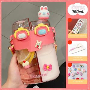 Water Bottles 780ML Drinking Bottle Large-Capacity Double-Bin Plastic Straw Cup Children Carrying With High Beauty Cartoon Out