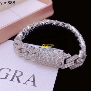 Bracciale cubano ghiacciato personalizzato da 15 mm in argento sterling 925 placcato oro Vvs Moissanite con diamanti