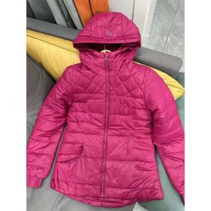 Designer Lu Donna Abiti da yoga Giacca invernale sportiva Cappotto fluffinato Abbigliamento Abiti da fitness Felpe con cappuccio da corsa Foro per il pollice Abbigliamento sportivo Allenamento in palestra 87 W Alta usura