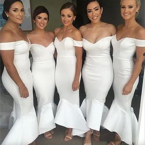 2024 Günstige Meerjungfrau Lange Brautjungfernkleider Schulterfrei Satin Abendkleider High Low Rüschen Plus Size Trauzeugin Partykleider