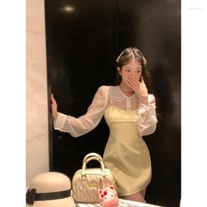 Arbeitskleider Französisch Süße Spitze Puppe Neck Shirt Hängender Rock Zweiteiliges Set Frauen Koreanische Mode Diamant Prinzessin Solide Schlanke Frühlingsanzug