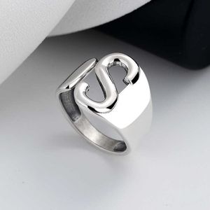 Anéis de banda Chaosheng S925 Sterling Silver Exagerado Wide S Carta Anel Moda Personalidade Hip Hop Punk Estilo Food Ring Feminino IE0M