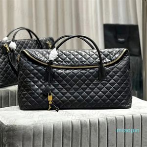 Fashion Quilted Leather Travel Bag Women's Mens Sport Large Tote Clutch Lage Bags S Handbag Cross Body Designer Duffle Trun