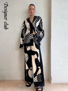 Kvinnor Digital tryckt Twopiece Set Chic Lapel Long Sleeved Top Loose Straight Ben Pants Suit Fashion Lady High Streetwear 240122