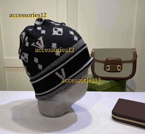 Ball Caps 2024 New Designer Ball Capset Skullcap/skull Luxury Identify Color Letter Petal Ladies Skullcap Temperament Young Fashion Casual Design Couple Models