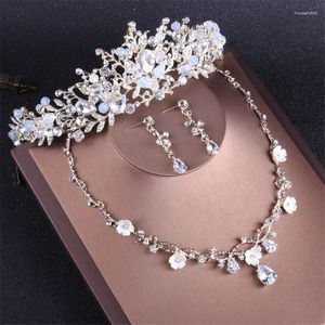 Hair Clips Handmade Bridal Set Chain 2024 Korean Ornaments Wedding Crown Necklace Earrings Three-piece