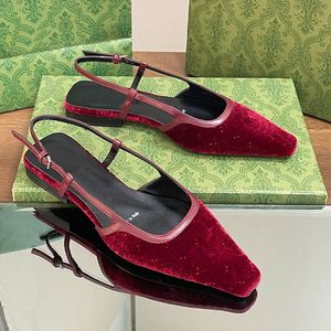 Бархатные Slingbacks Designer Shoes Women Slingback Ballet Flat Sandals Square Toes Puck Top Mirror Quality Letter Printer