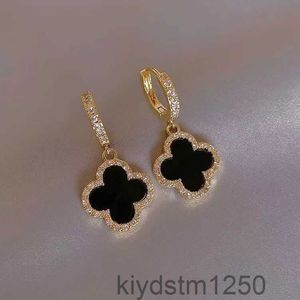 Designer Earrings Four-leaf Clover for Women Senior Classic Small Fragrant Wind New 18k Gold Light Luxury Flash Mens GK1L