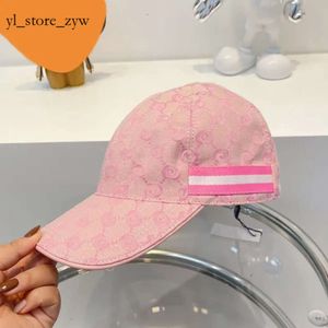 Ggity New Mens Canvas Baseball Hat GU Designers Caps Chapéus Mulheres Fitted Cap Moda Fedora Carta Stripe Homens Casquette Beanie Bonnet Luxo Womens Chapéus Ícone 1319