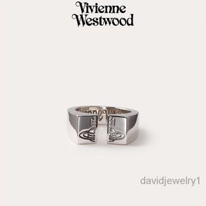 Kadın Vivienwestwoods için Yüzük Tasarımcı Yüzüğü Lüks Takı Viviane Westwood Western İmparatoriçe Dowager Satürn oyulmuş açık halka punk tarzı kare çatlak çift ri